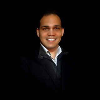 José Guzmán — Fundador · CEO · Estratega digital, JOYACORP